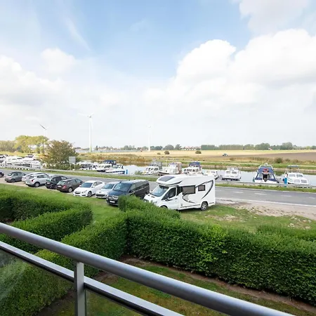 Nieuwendamme 40c アパート